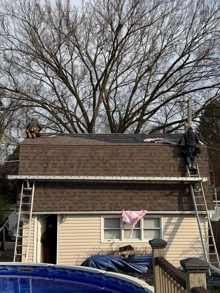 Slide of Chicago Local Roofer