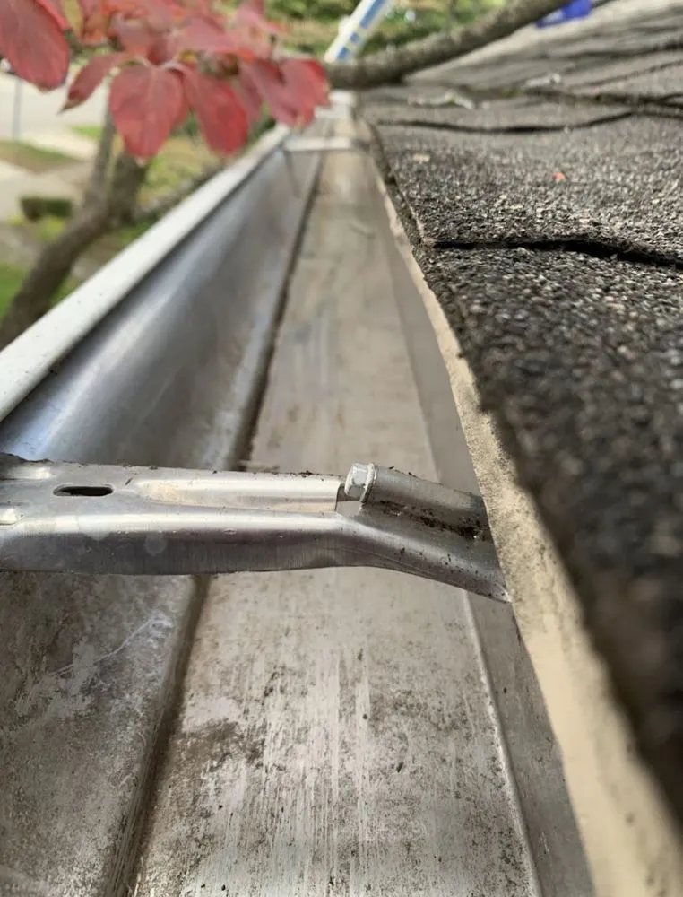 Slide of Chicago Prestige Roofing