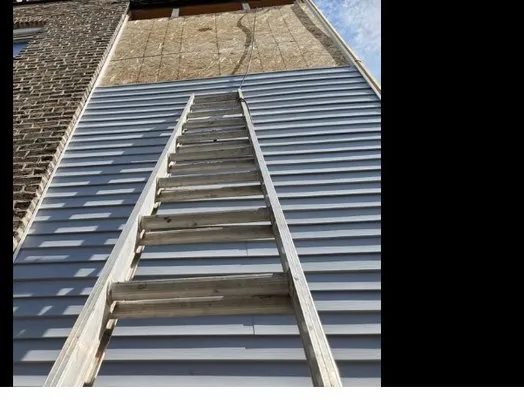 Chicago Seamless Gutters Logo