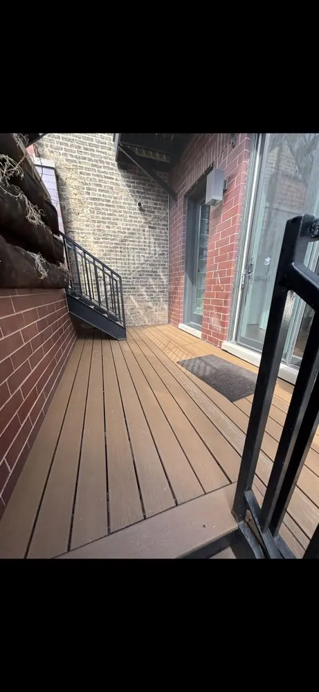 Slide of Chicago Skyline Roofing