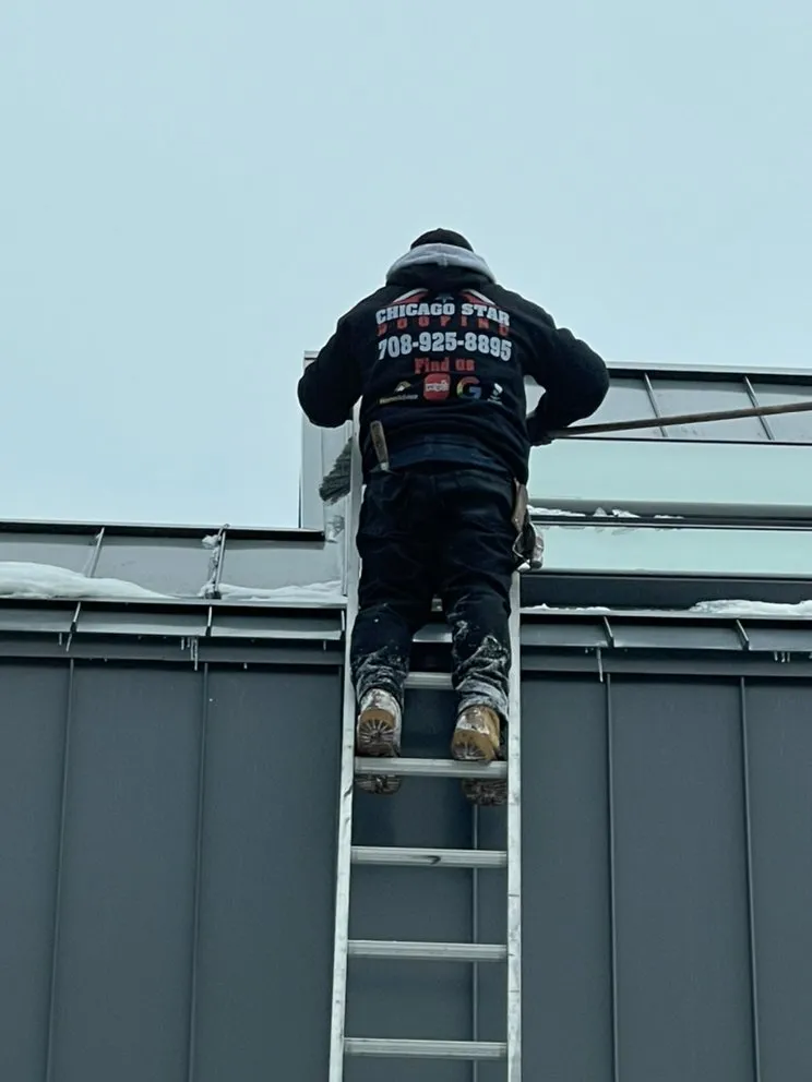 Slide of Chicago Star Roofing
