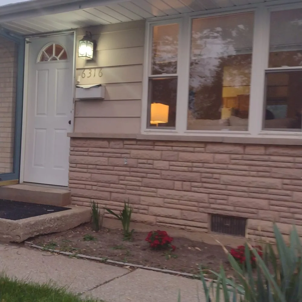 Slide of Chicago Windy City Roofing & Tuckpointing