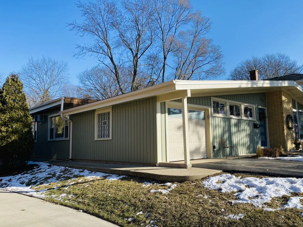 Slide of Chicagoland Exteriors