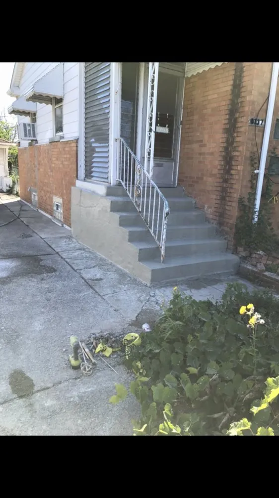 Slide of Chicagoland Roof Masters