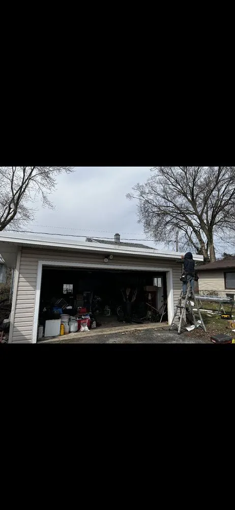 Slide of Chicagoland roofing exteriors