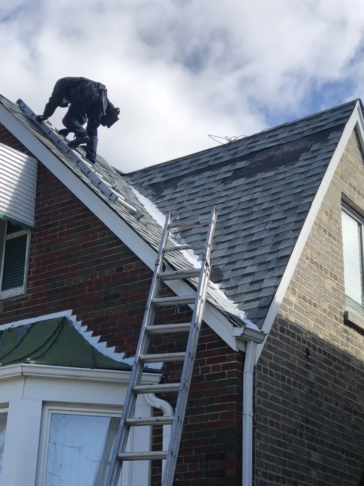 Slide of Chicago’s Advantage Roofing