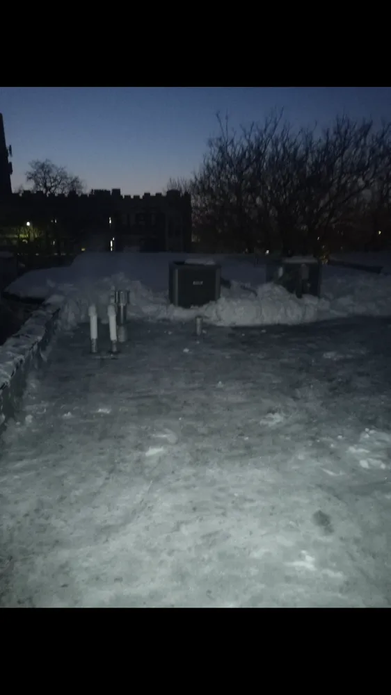 Slide of Chicago’s Advantage Roofing