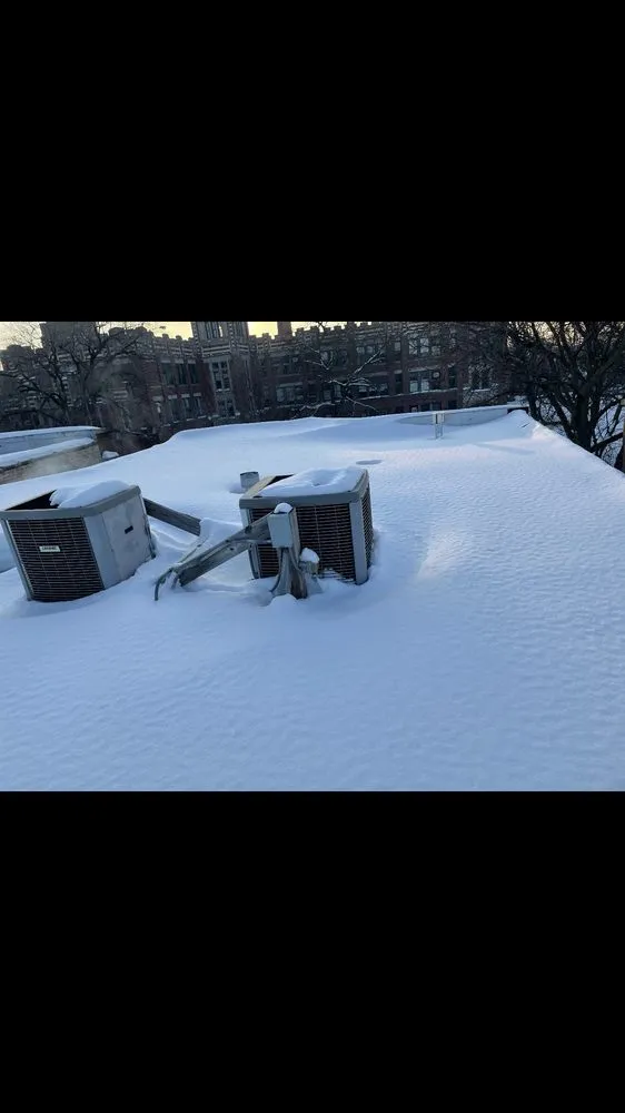 Slide of Chicago’s Advantage Roofing