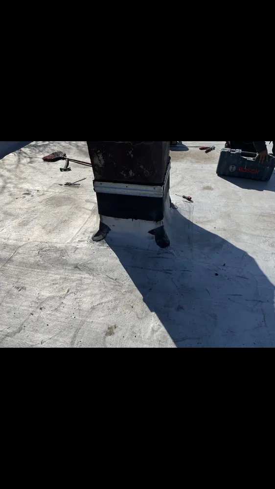 Slide of Chicago’s Advantage Roofing