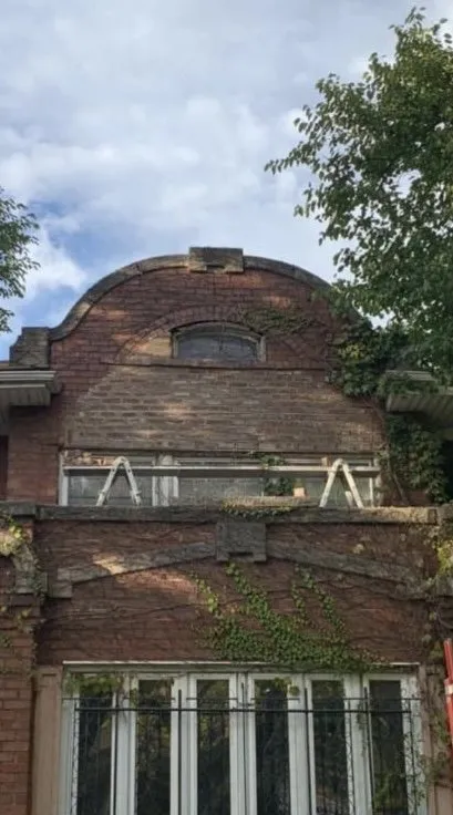 Slide of Chicagos Top Construction