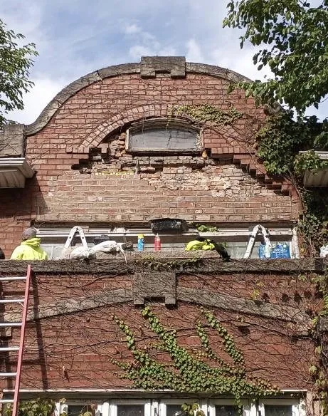 Slide of Chicagos Top Construction