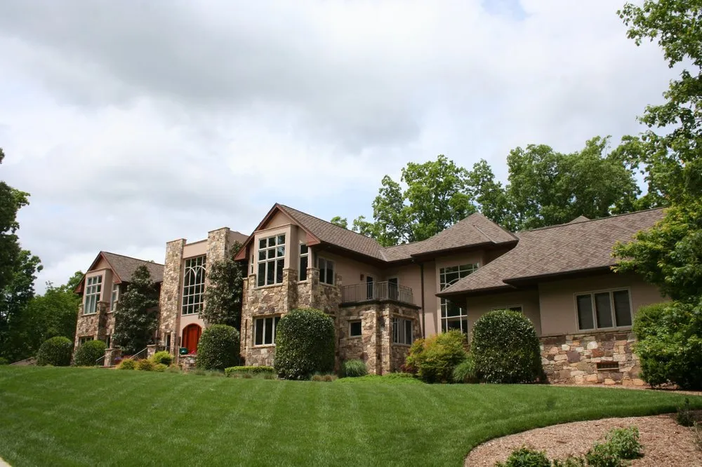 Slide of Chief Roofing