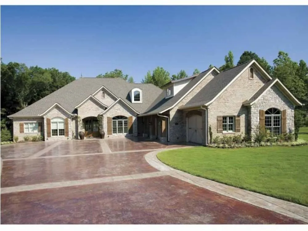 Slide of Chief's Remodeling Company