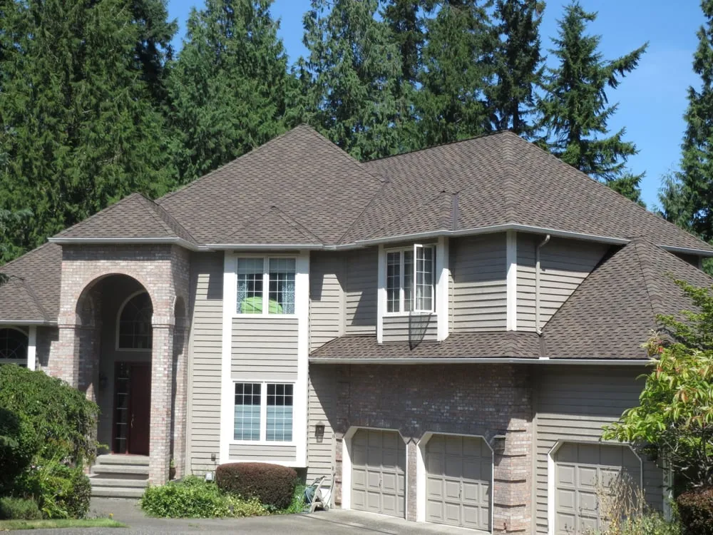 Slide of Chinook Roofing & Gutters