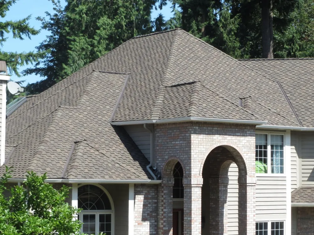 Slide of Chinook Roofing & Gutters