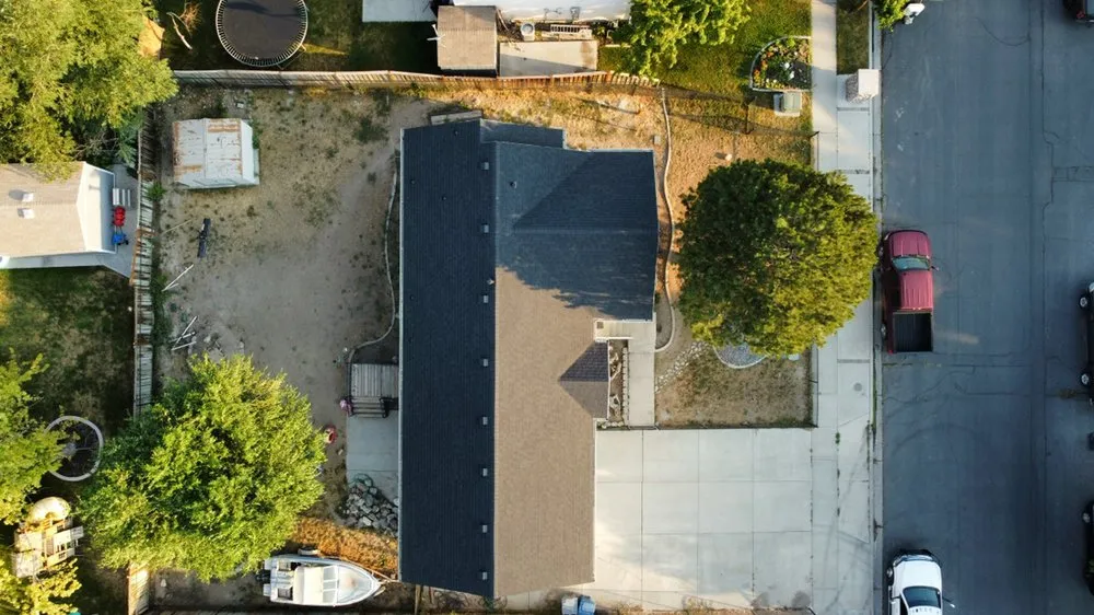 Slide of Chinook Roofing & Restorations