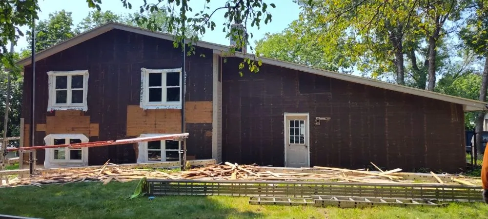 Slide of Chipol Construction