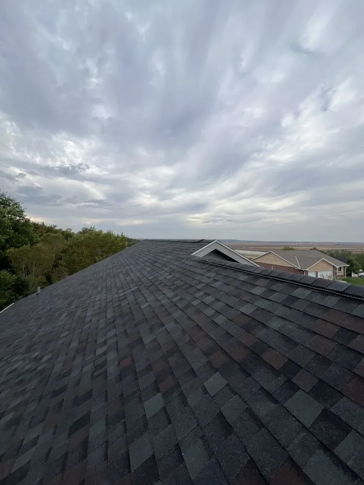 Slide of Chiwas Roofing & Construction