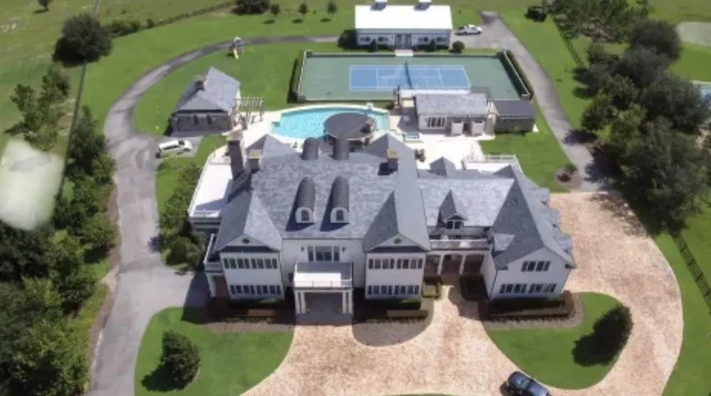 Slide of Chontas Roofing and Construction