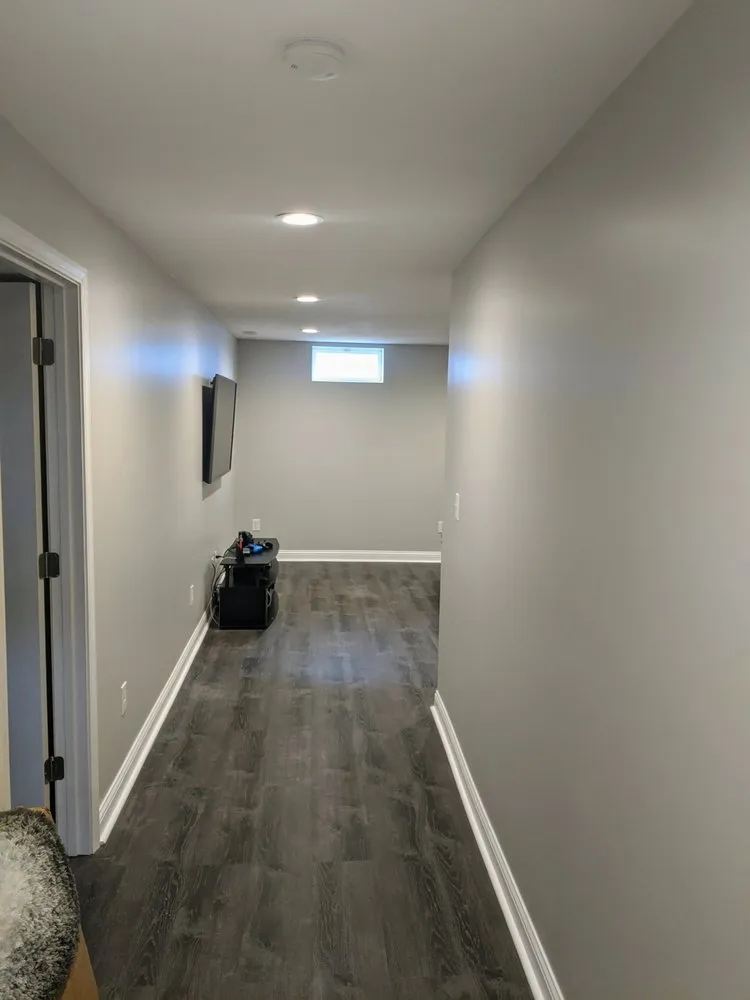 Slide of Chris Hollon Construction