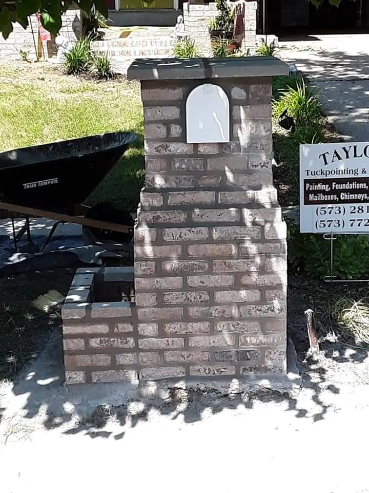 Slide of Chrlies Tuckpointing And Bricklaying