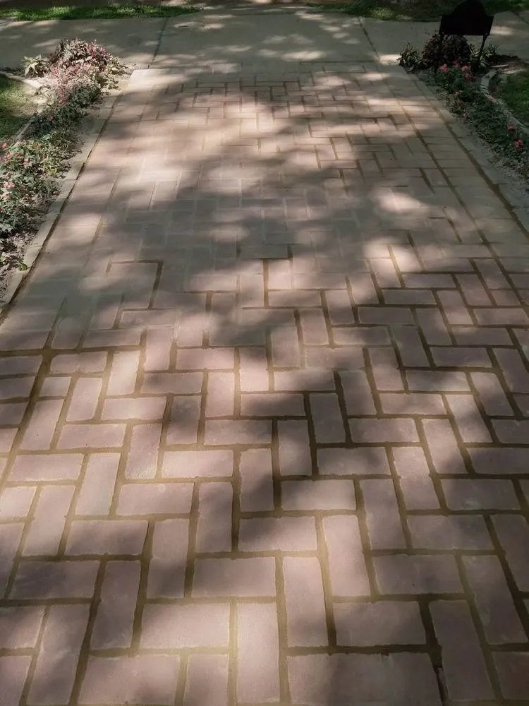 Slide of Chrlies Tuckpointing And Bricklaying