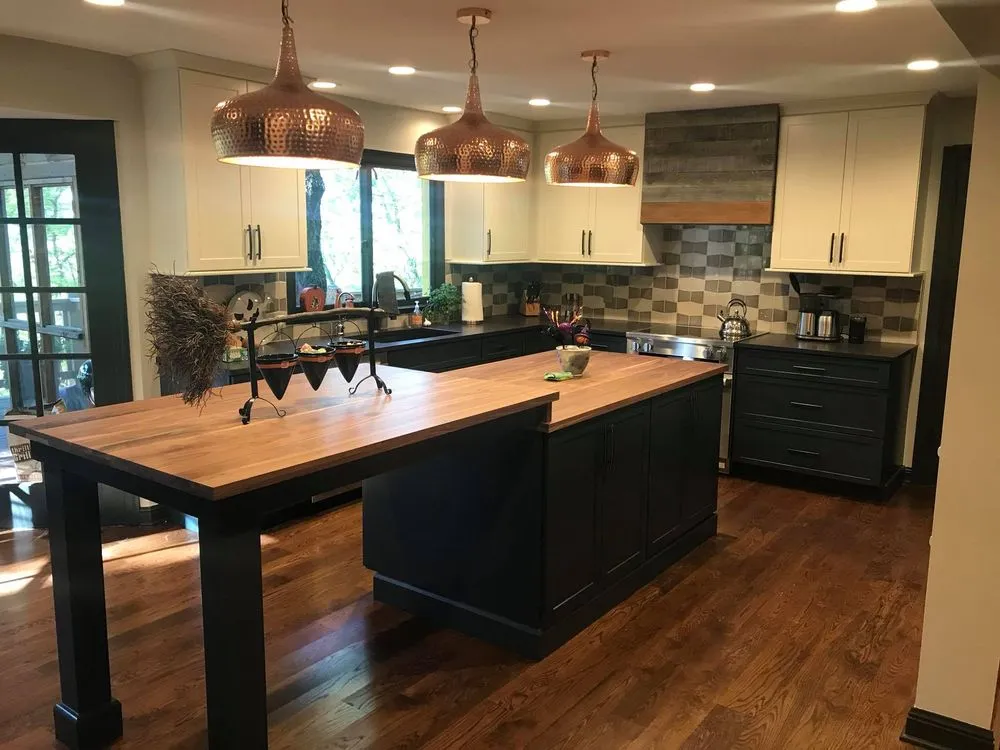 Local flat roof repair experts serving Robertsville, MO - CHS Home Solutions
