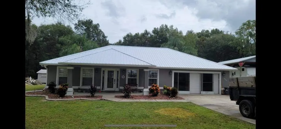 Slide of Chuchian Roofing and Construction