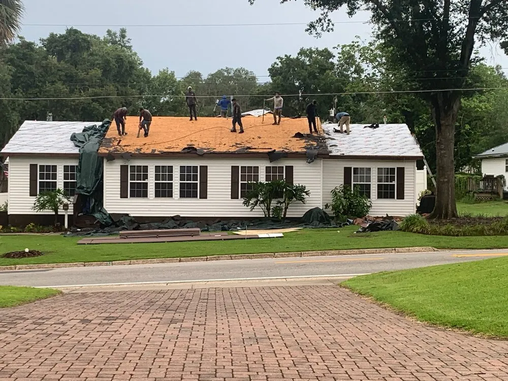 Slide of Chuchian Roofing and Construction