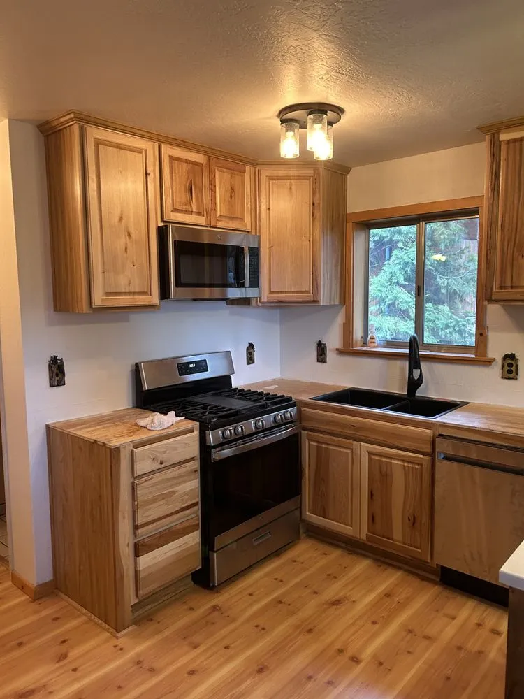 Slide of Chuckies Handyman Service