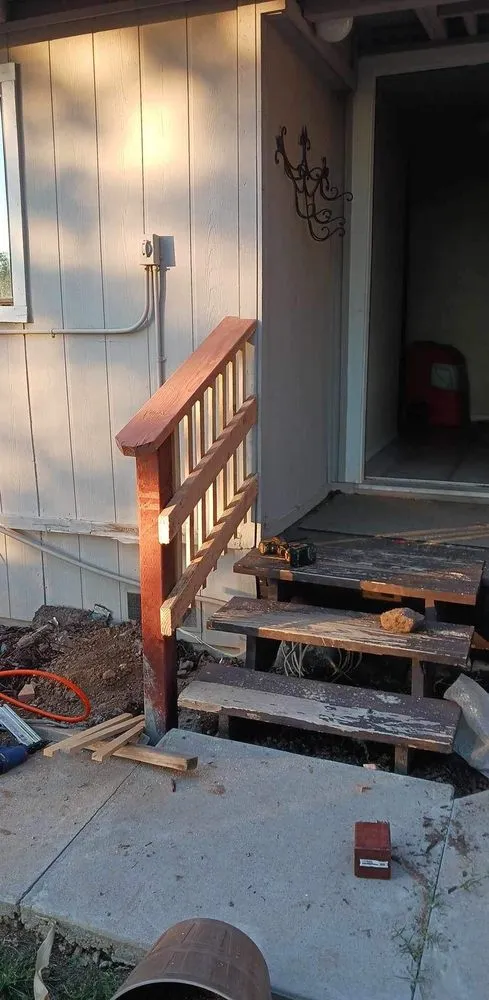 Slide of Chuckies Handyman Service