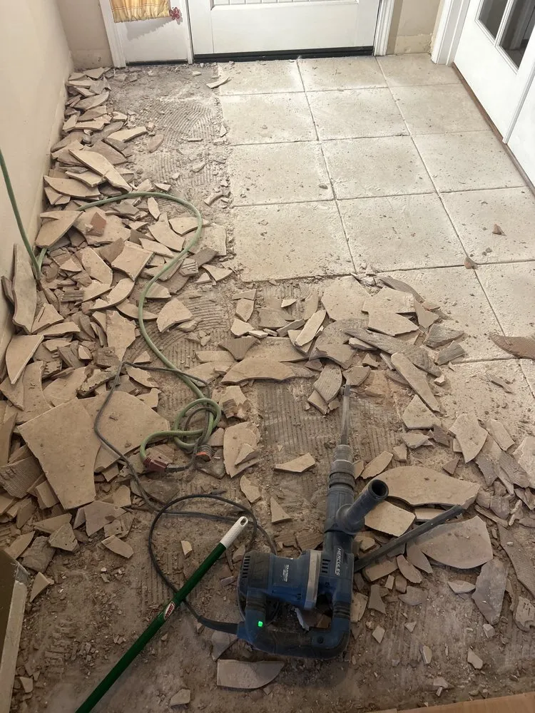 Slide of Chuckies Handyman Service