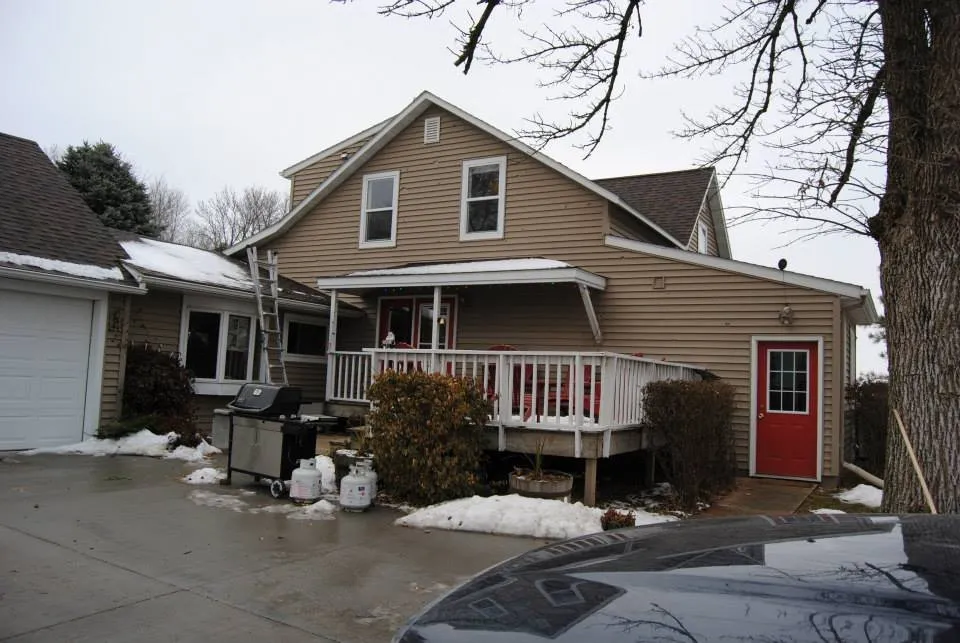 Slide of Chuck's Roofing