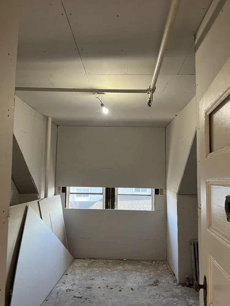 Slide of Chuito's General Construction