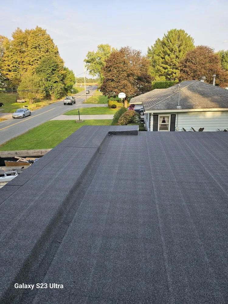 Slide of Chuqui Builders