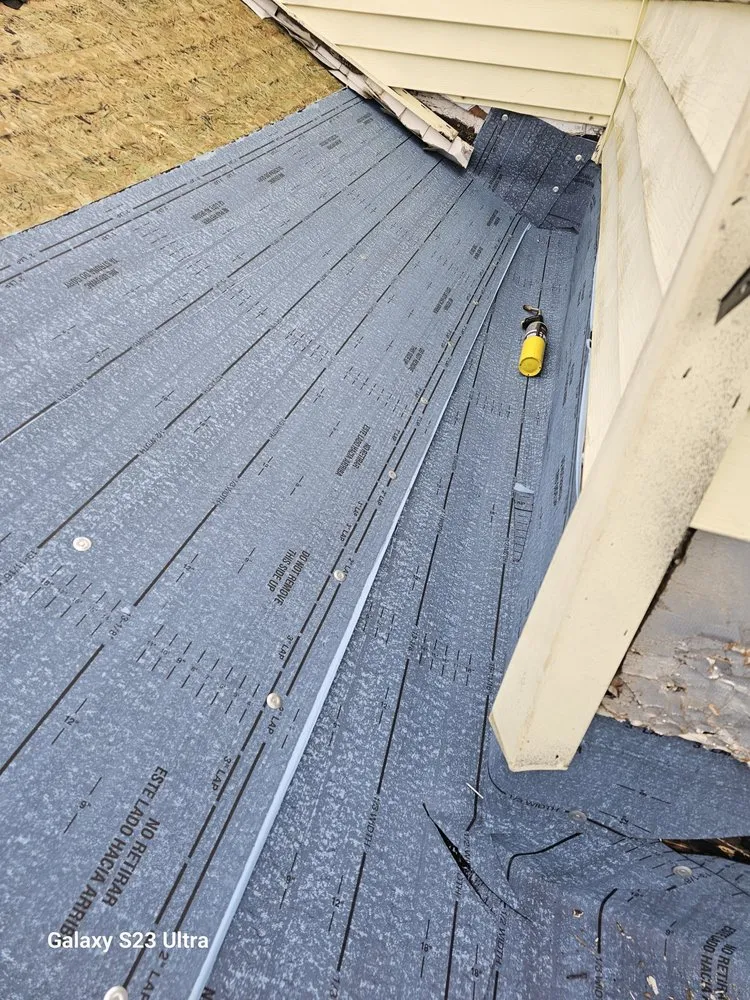 Slide of Chuqui Builders