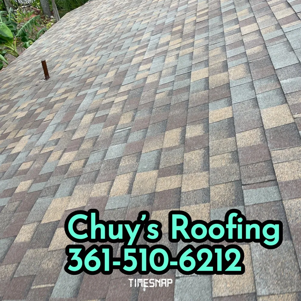 Slide of Chuy's Roofing