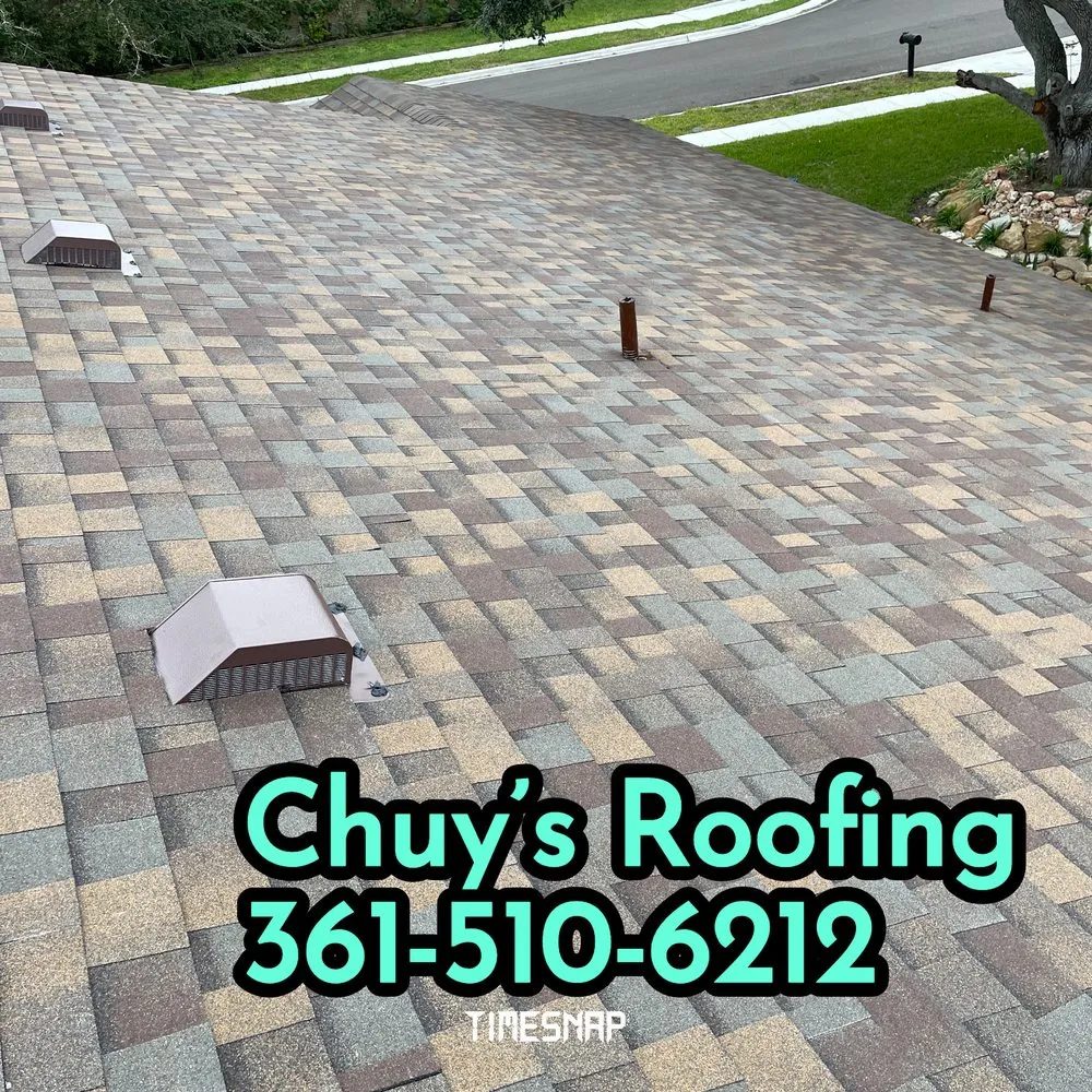 Slide of Chuy's Roofing