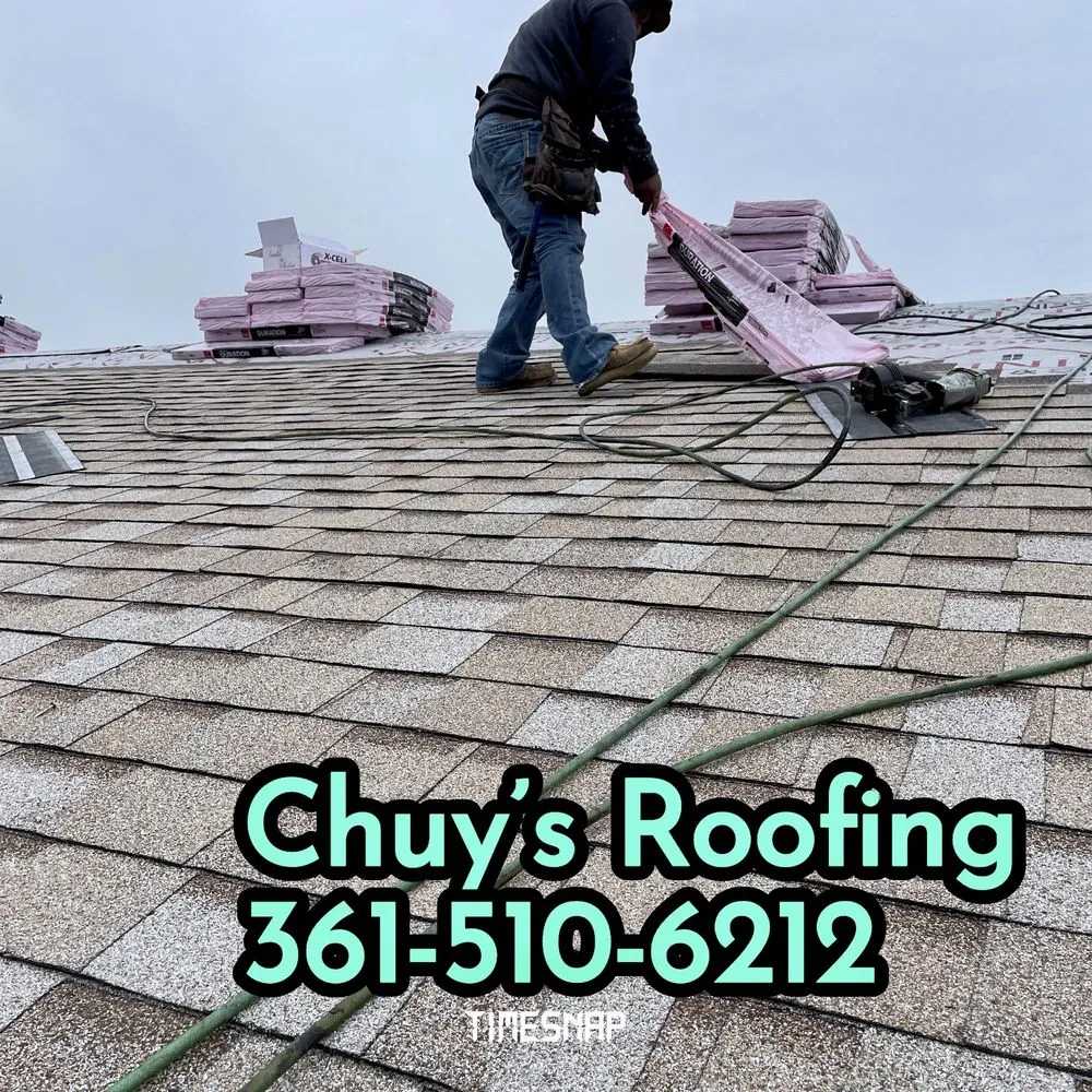 Slide of Chuy's Roofing