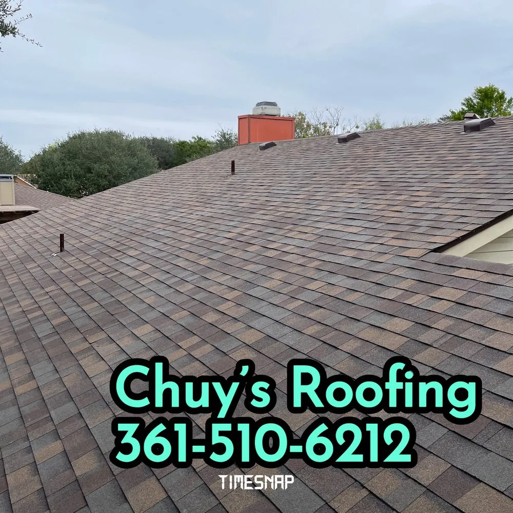 Slide of Chuy's Roofing