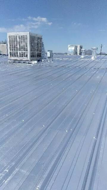 Slide of Circle G Roofing