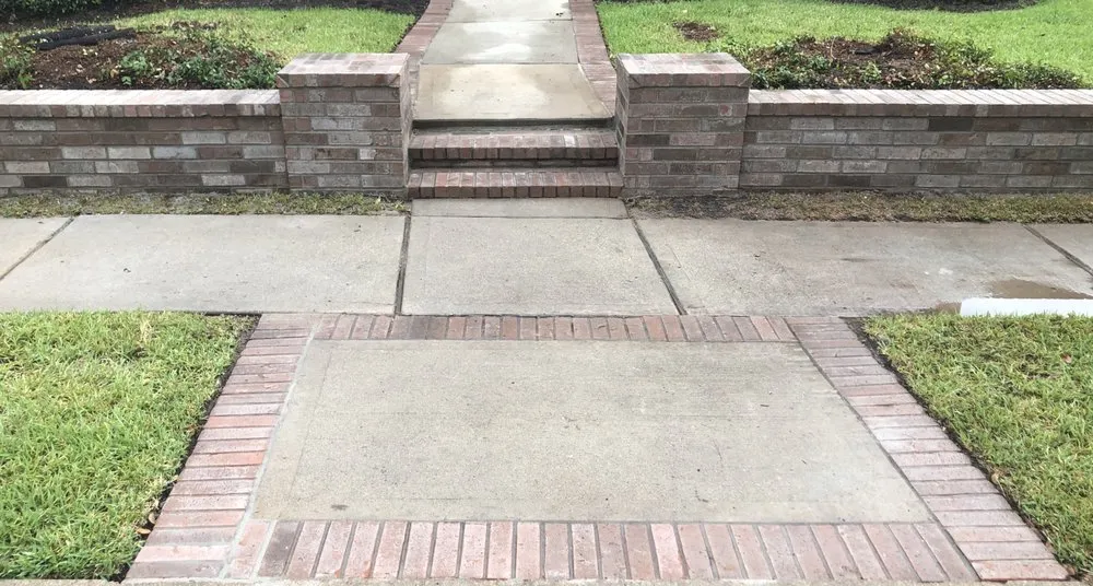 Slide of Cisneros Construction Crew