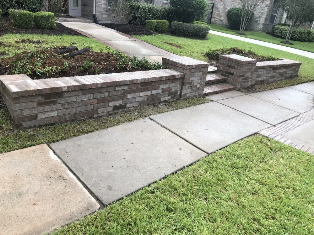 Slide of Cisneros Construction Crew