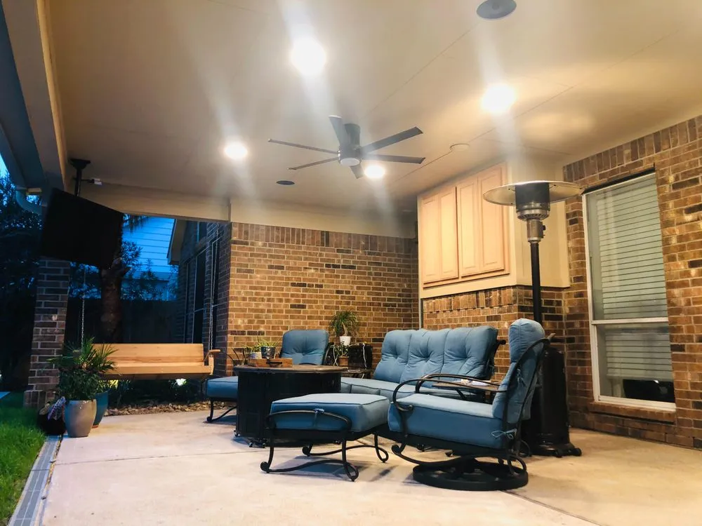 Slide of Cisneros Construction Crew