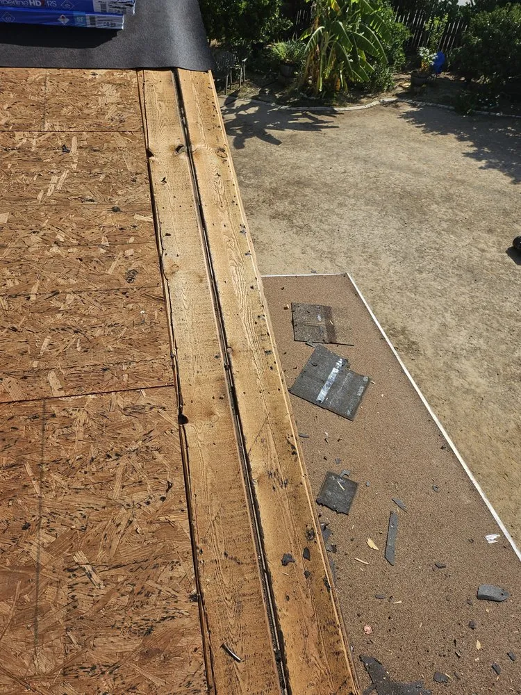 Slide of Citizen Premier Roofing