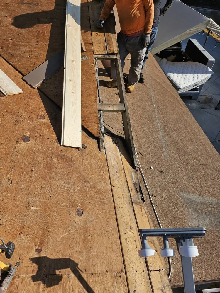 Slide of Citizen Premier Roofing