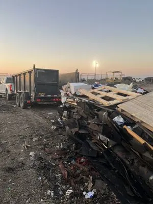 Cj Roofing And Remodeling Logo