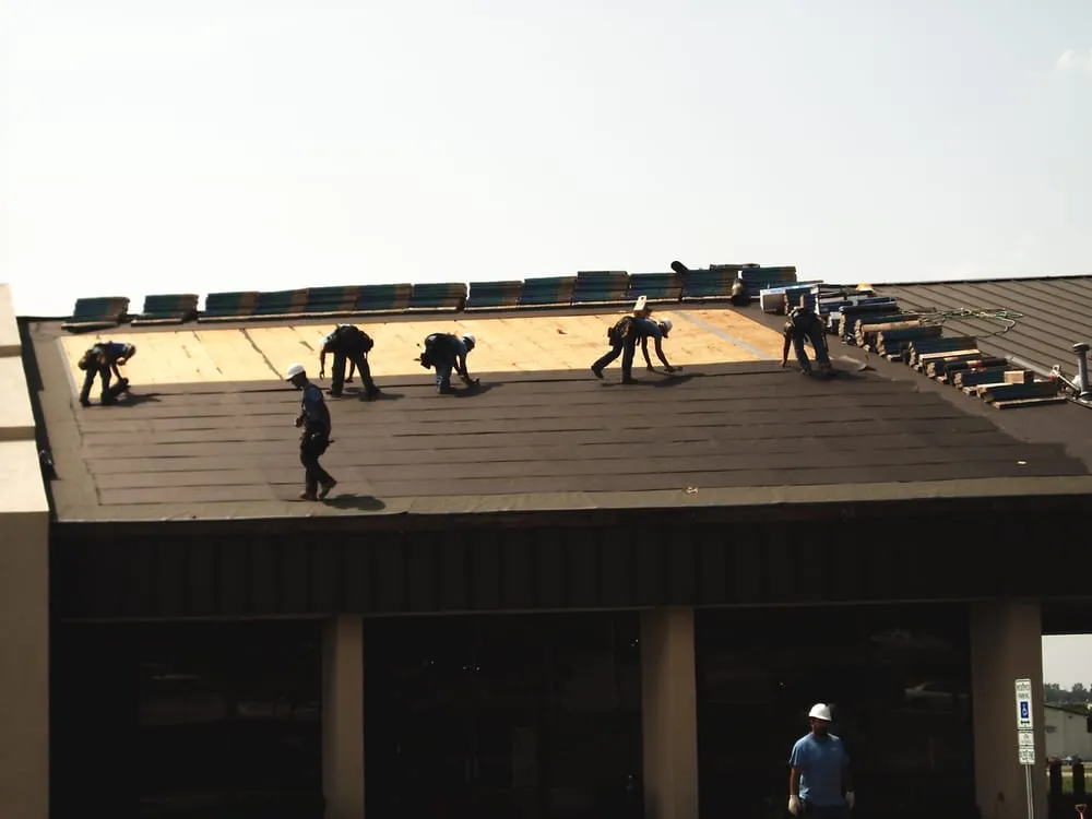 Slide of CJS Roofing - Chris Sielfleisch