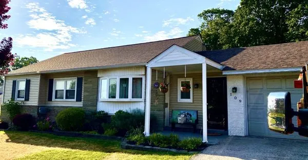 Ck Roofing and Siding Logo