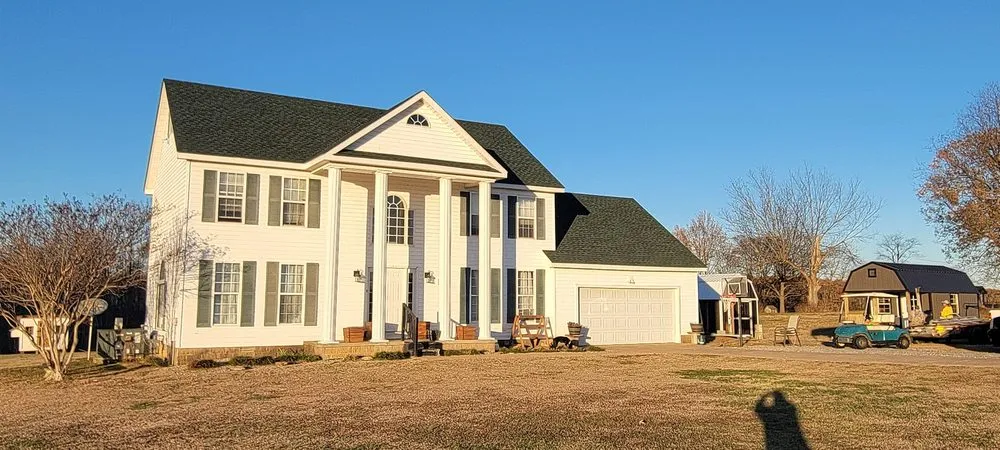 Licensed roof replacement in Hollow Rock, TN by CKC Construction